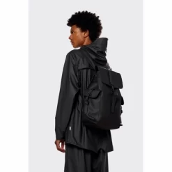 Rucksack Rains Rucksack Large Black 13L -Regenstiefel Geschäft 13630 black men 1
