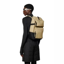 Rucksack Rains Trail Cargo Backpack Unisex Sand (45 X 26 X 12 Cm) 8 Rucksack Rains Trail Cargo Backpack Unisex Sand (45 X 26 X 12 Cm) -Regenstiefel Geschäft 13800 sand men 1