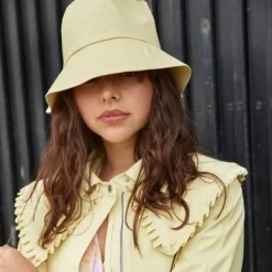 Regenhut Ilse Jacobsen Damen RAIN137 Flan Yellow -Regenstiefel Geschäft SS22 IMAGEPHOTO 001 C 1024x1024